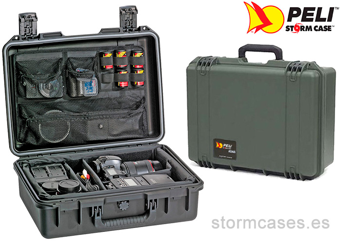PELICAN STORM CASE iM2600 Person