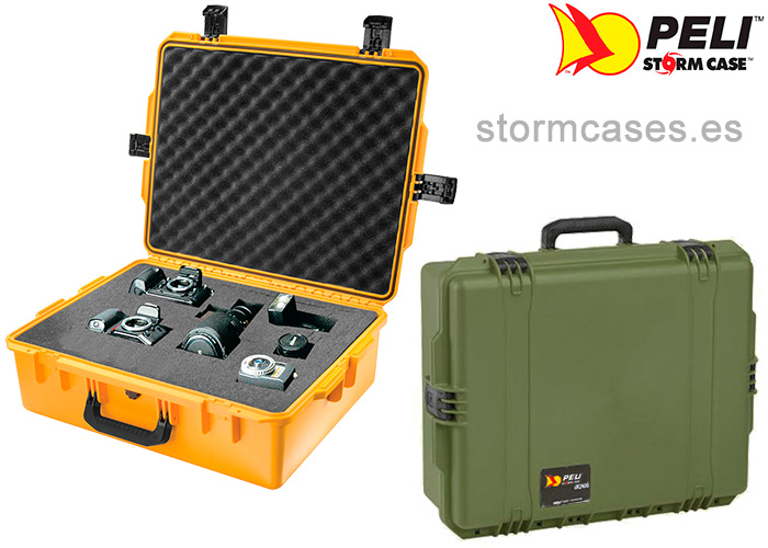 PELICAN STORM CASE iM2700 Person